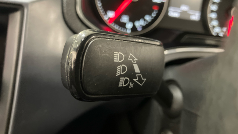 SEAT Arona 1.6 TDI 115 SE Technology Lux [EZ] 5dr Diesel Hatchback